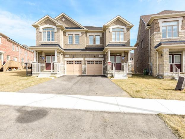 Stylish Home In Waterdown Hamilton Exterior photo